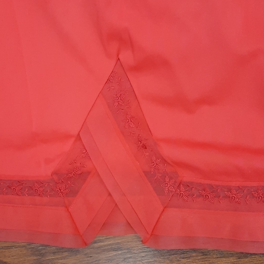 Vintage 1960's Lorraine Perfect Fit Nylon Red Midi Lace Detail Slip - Picture 2 of 8